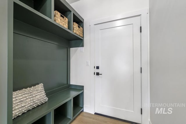 2215 Kooskia Loop, Twin Falls, ID 83301 - mudroom featuring light wood-style flooring