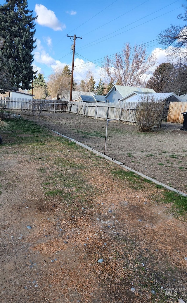 846 Wyoming St, Gooding, ID 83330 - view of yard with fence