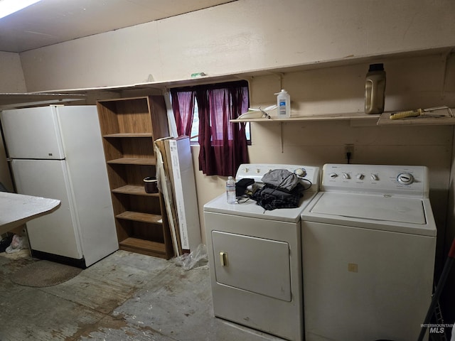 washroom featuring independent washer and dryer