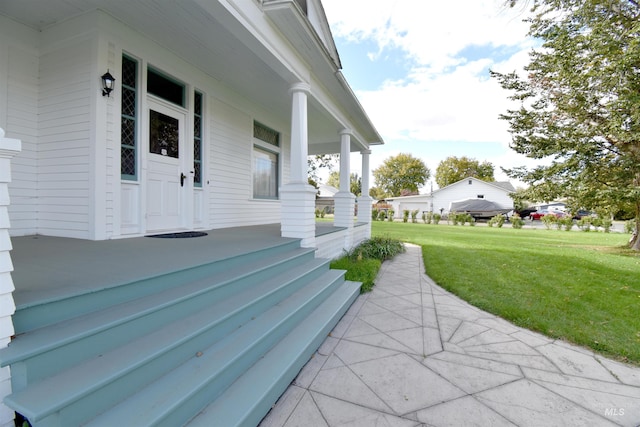 view of patio / terrace with covered porch