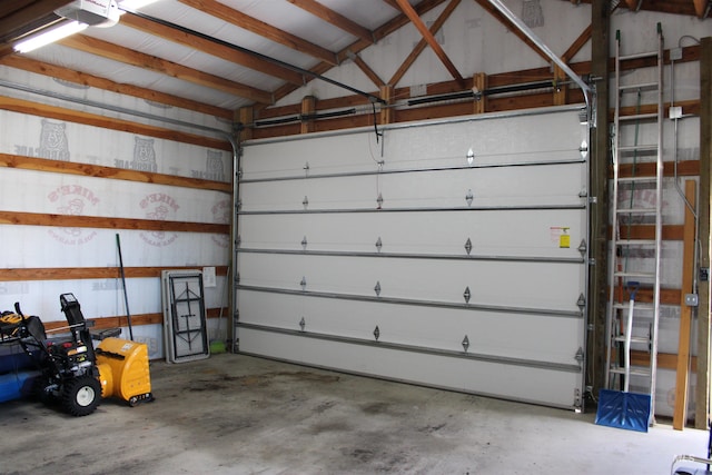 1200 Lundquist Ln, Moscow, ID 83843 - garage with a garage door opener