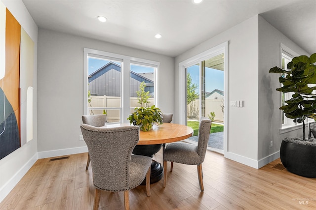 3067 N Sun City Ave, Star, ID 83669 - dining area with light wood-type flooring and recessed lighting