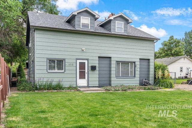 1015 E Park, Weiser, ID 83672 - view of front of home with a shingled roof