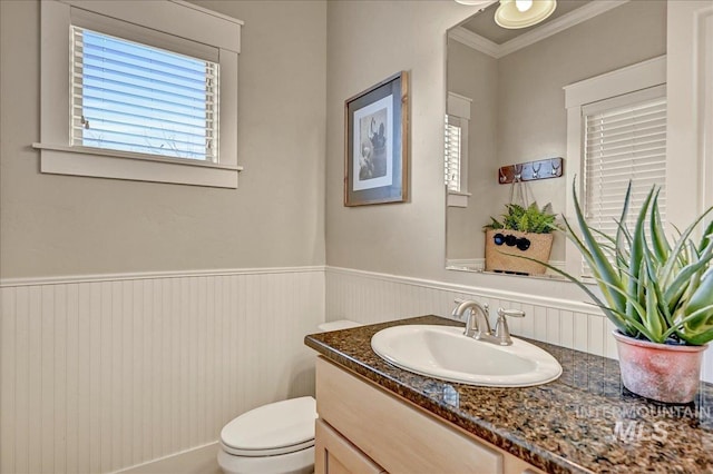1512 N 28th St, Boise, ID 83703 - bathroom with a wainscoted wall, vanity, crown molding, and toilet