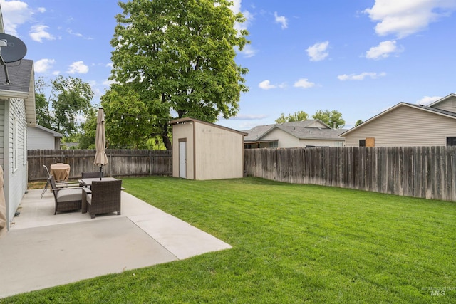 5509 Aspenwood Ave, Caldwell, ID 83607 - fenced backyard with a patio area and a shed