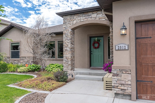 view of entrance to property