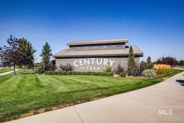 5895 S Palatino Way, Meridian, ID 83642 - community / neighborhood sign featuring a lawn