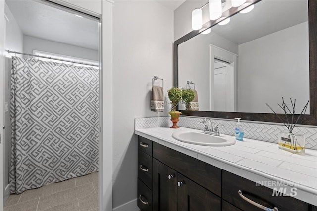 4071 S Twilight Rise Ave, Meridian, ID 83642 - full bath featuring vanity, backsplash, and a shower with shower curtain