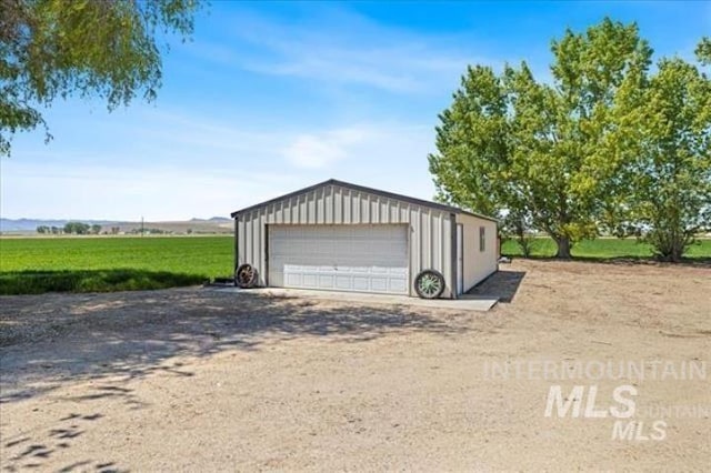 view of detached garage