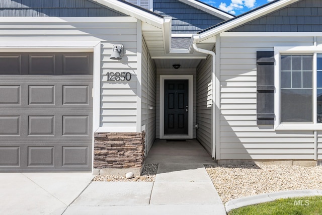 12850 Conner St, Caldwell, ID 83607 - entrance to property featuring stone siding