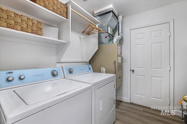 1471 Wrangler St, Twin Falls, ID 83301 - laundry area with washer and clothes dryer and dark wood-style floors