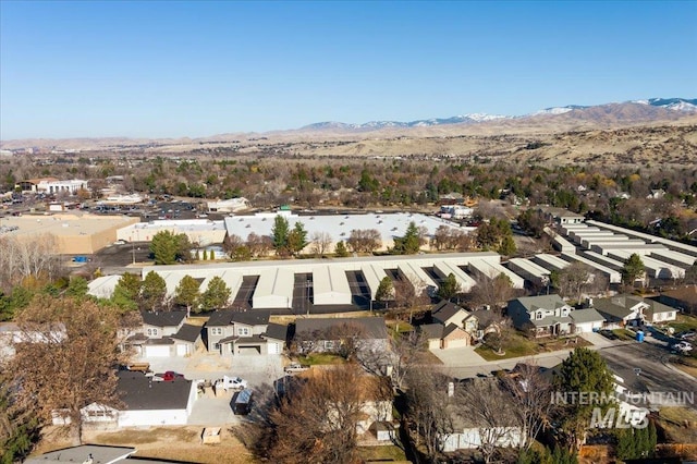 bird's eye view with a mountain view