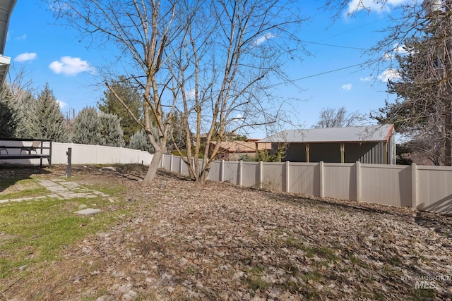 22168 Rio Vista Dr, Caldwell, ID 83607 - view of yard with fence