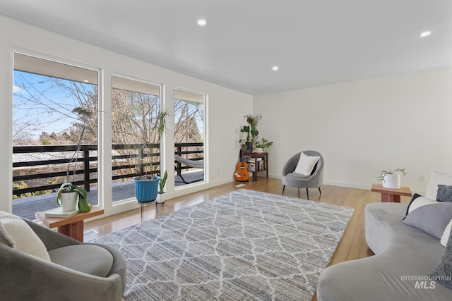 22168 Rio Vista Dr, Caldwell, ID 83607 - sitting room featuring recessed lighting, baseboards, and light wood-style flooring