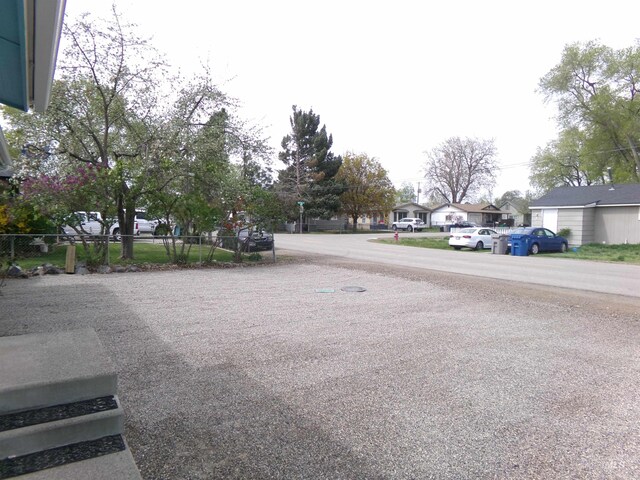1835 Lincoln St, Mountain Home, ID 83647 - view of road featuring a residential view