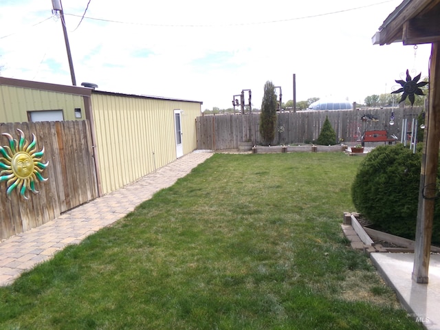 1835 Lincoln St, Mountain Home, ID 83647 - view of yard featuring a fenced backyard