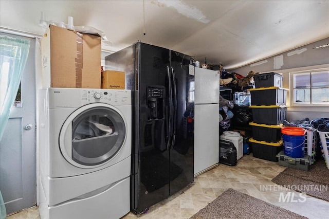 816 Denver St, Caldwell, ID 83605 - laundry room with washer / dryer