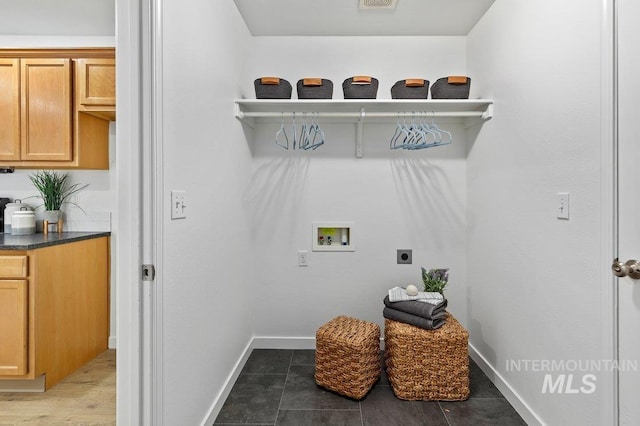 178 W Lava Falls Dr, Meridian, ID 83646 - laundry room with hookup for an electric dryer and hookup for a washing machine
