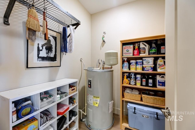 880 W River St, Boise, ID 83702 - utility room featuring water heater