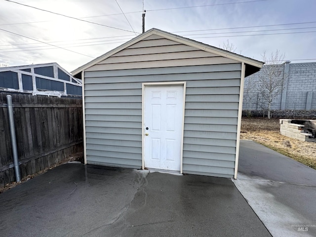 view of outbuilding