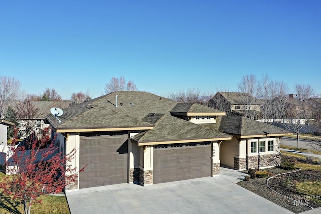 view of front of home featuring a garage