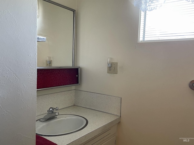 410 3rd Ave E, Jerome, ID 83338 - bathroom featuring vanity