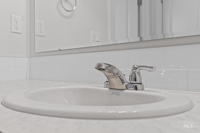 room details with tasteful backsplash and sink