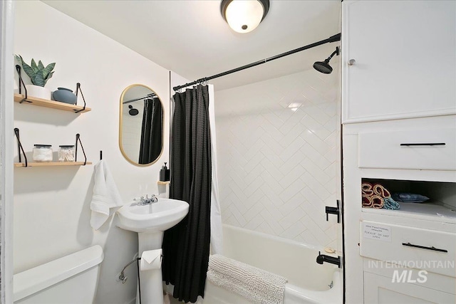 609 10th Ave S, Nampa, ID 83651 - full bath featuring shower / bath combo and toilet