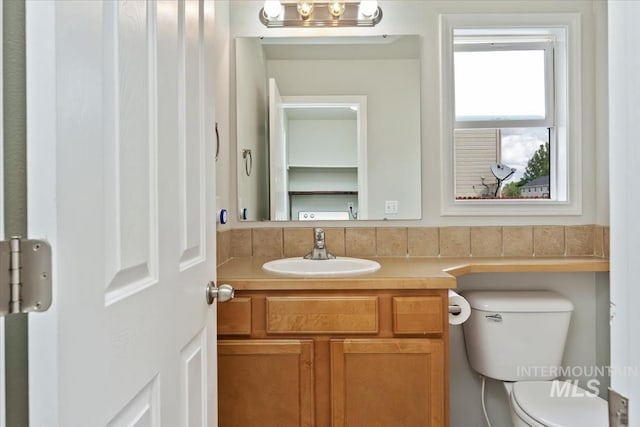 80 Cobblestone Ct, Middleton, ID 83644 - half bath featuring toilet and vanity