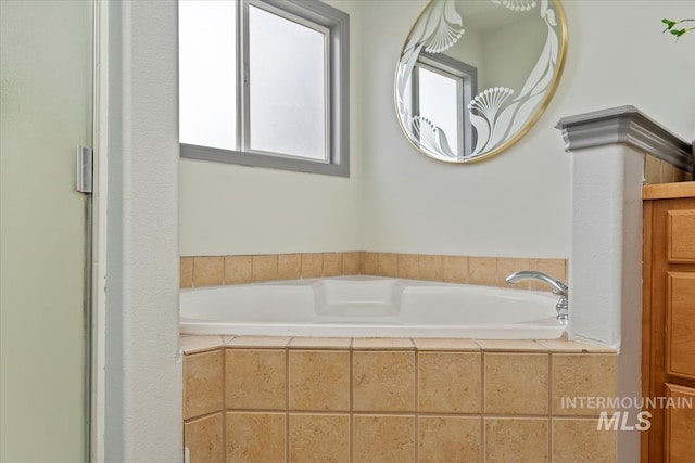 80 Cobblestone Ct, Middleton, ID 83644 - bathroom with a bath