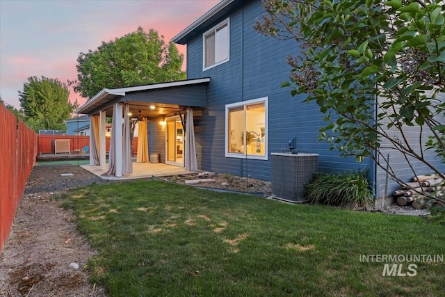 80 Cobblestone Ct, Middleton, ID 83644 - rear view of house featuring cooling unit and a porch