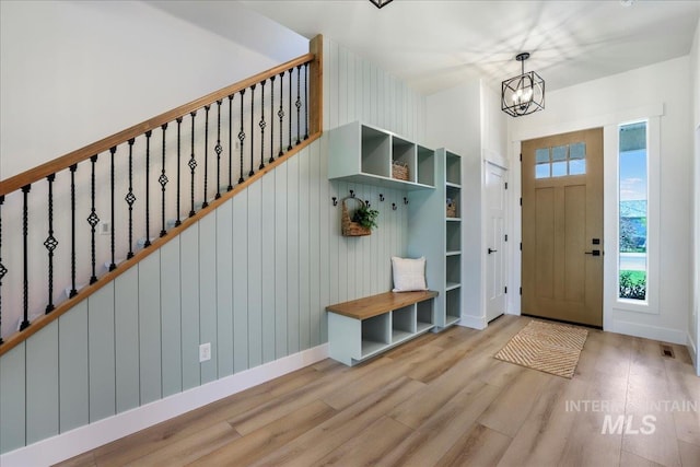 505 Stonehedge Loop, Twin Falls, ID 83301 - mudroom with wood finished floors and a chandelier
