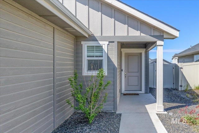 17719 Jackson Ridge Way, Nampa, ID 83687 - doorway to property featuring a gate