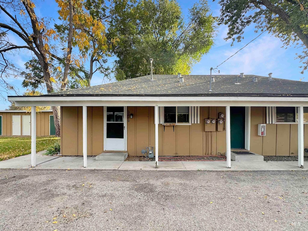 view of ranch-style home