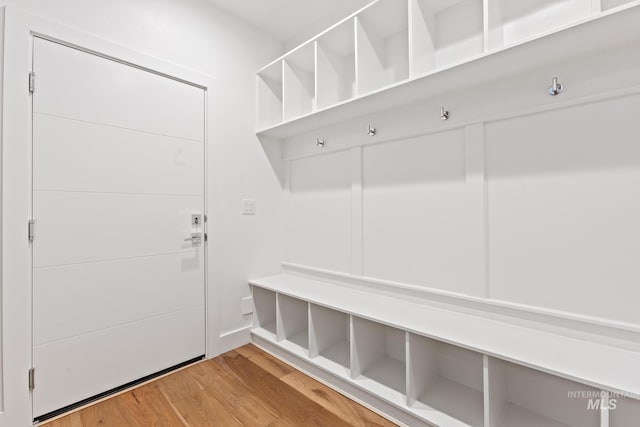 885 E Joplin Ln, Eagle, ID 83616 - mudroom featuring light wood-type flooring