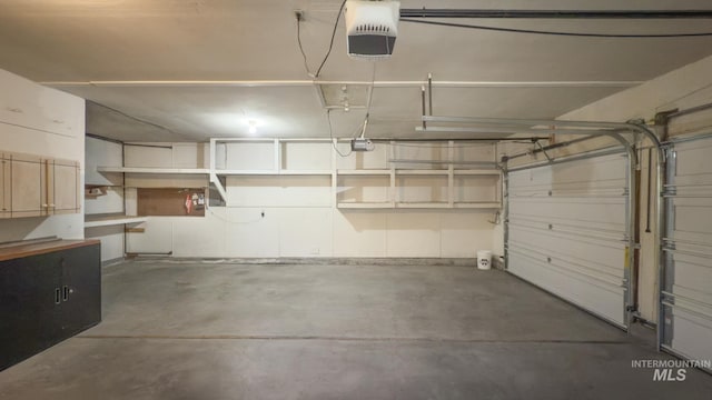11254 W Camas St, Boise, ID 83709 - garage with a garage door opener