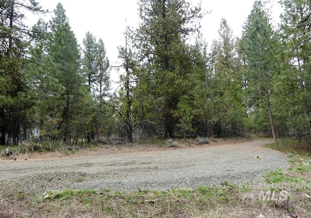 Listing photo 2 for 236 4th St, Cascade ID 83611