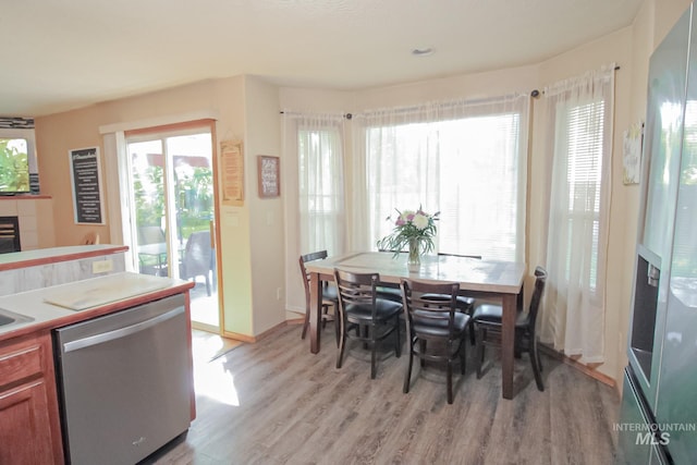 275 E Aruba, Meridian, ID 83642 - dining area featuring light wood-style floors and baseboards