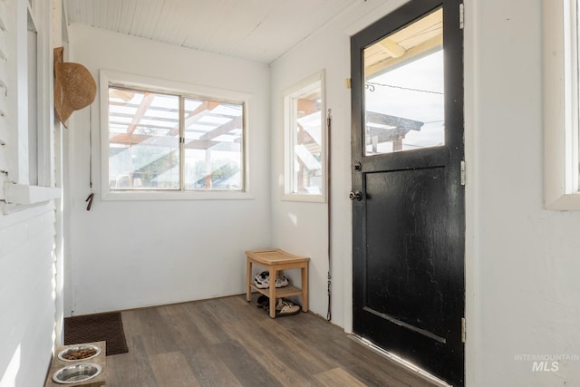 707 9th Ave S, Nampa, ID 83651 - doorway featuring wood finished floors