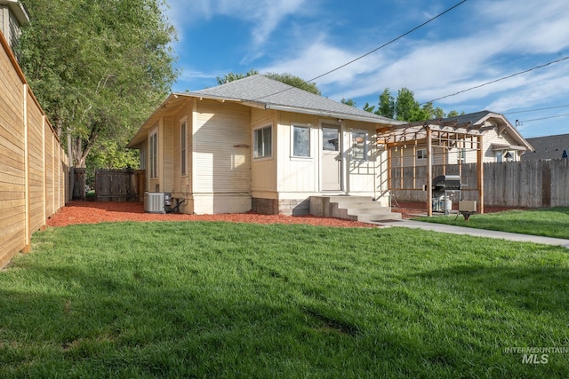 707 9th Ave S, Nampa, ID 83651 - view of front facade featuring roof with shingles and central AC unit