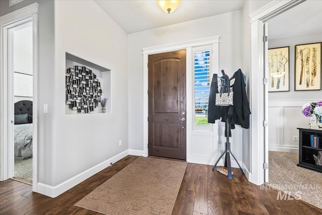 9968 Moon Shadow Ct, Middleton, ID 83644 - entrance foyer with dark wood-style floors and baseboards