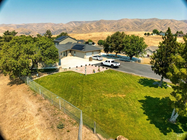 bird's eye view with a mountain view