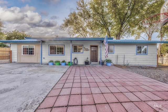 455 Farber Dr, Payette, ID 83661 - back of property with fence and metal roof