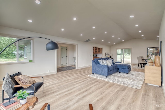 3131 Fuller Rd, Emmett, ID 83617 - living area with baseboards, light wood-style flooring, vaulted ceiling, and recessed lighting