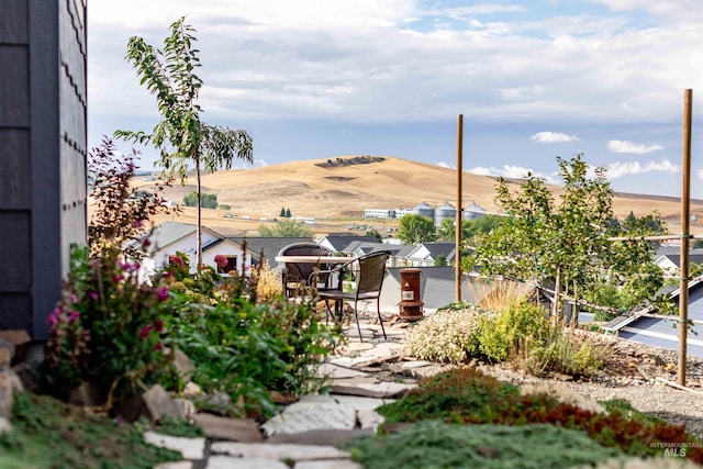 exterior space featuring a mountain view