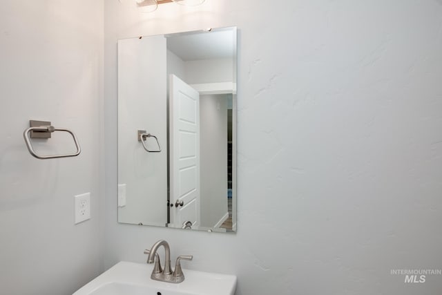 19361 James Ave, Caldwell, ID 83605 - bathroom featuring a sink