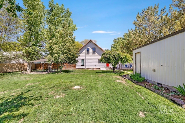 712 Yakima Ave, Filer, ID 83328 - view of yard