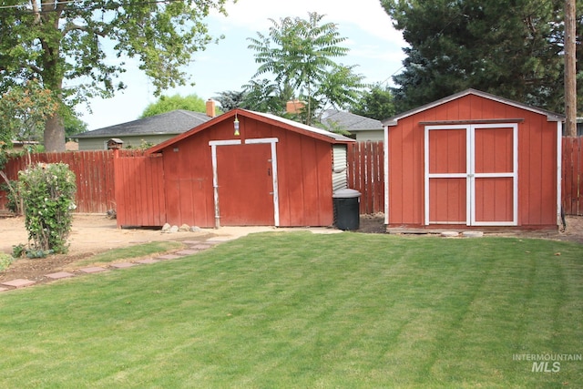 7644 W Cambridge Dr, Boise, ID 83704 - view of shed featuring a fenced backyard