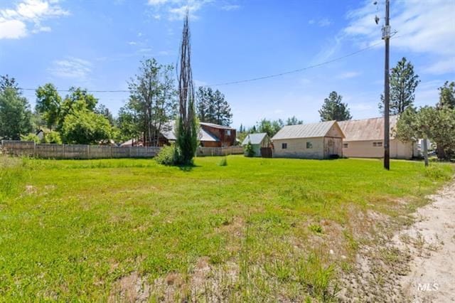 Listing photo 2 for 508 Montgomery St, Idaho City ID 83631