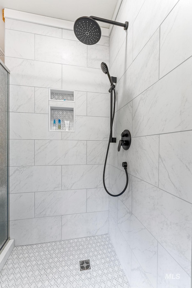 881 Sheila, Mccall, ID 83638 - full bathroom with a tile shower